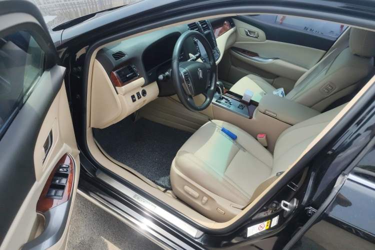 Used Toyota Crown 2012 2.5L Royal Leather Edition Left Front Seat