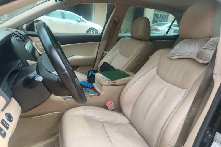 Used Toyota Crown 2012 2.5L Royal Leather Edition Left Front Seat