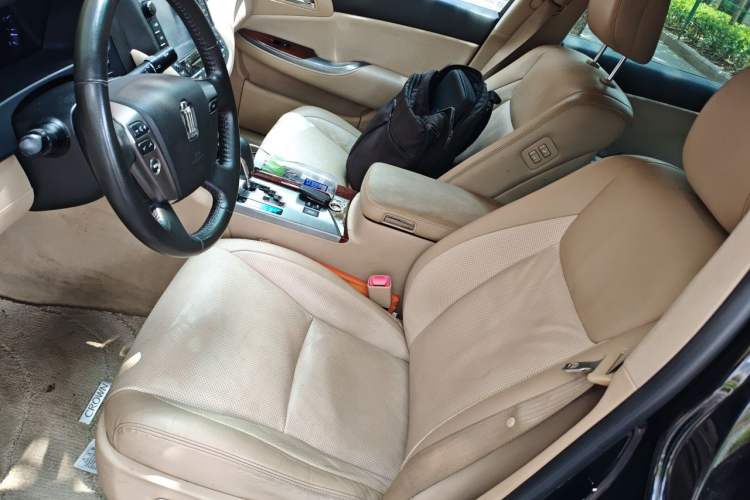 Used Toyota Crown 2012 2.5L Royal Leather Edition Left Front Seat