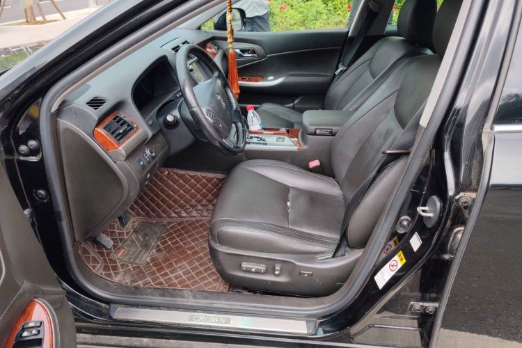 Used Toyota Crown 2012 2.5L Royal Leather Edition Left Front Seat