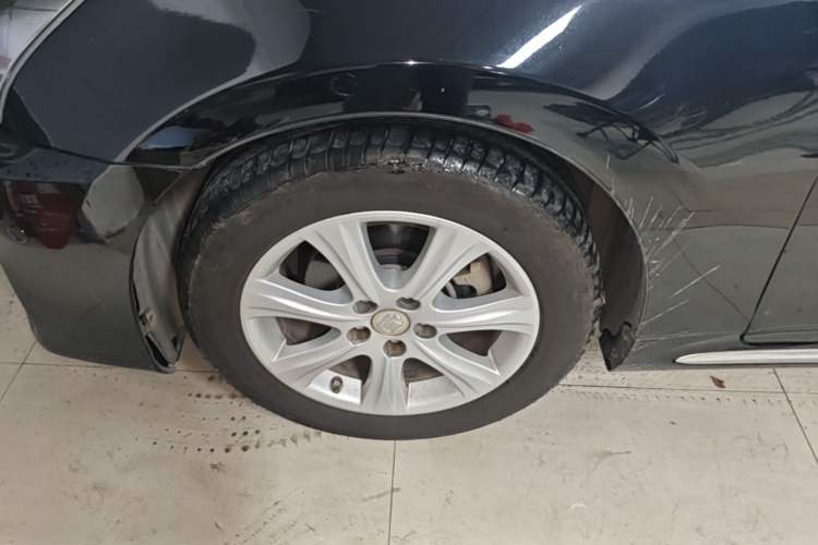Used Toyota Crown 2012 3.0L Royal Saloon VIP Left Front Wheel Hub