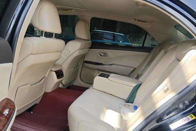 Used Toyota Crown 2012 2.5L Royal Leather Edition Left Rear Seat
