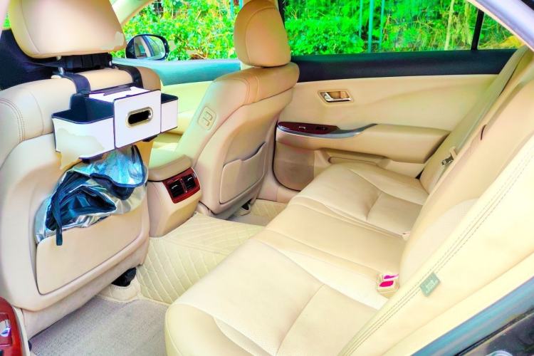 Used Toyota Crown 2012 2.5L Royal Leather Edition Left Rear Seat