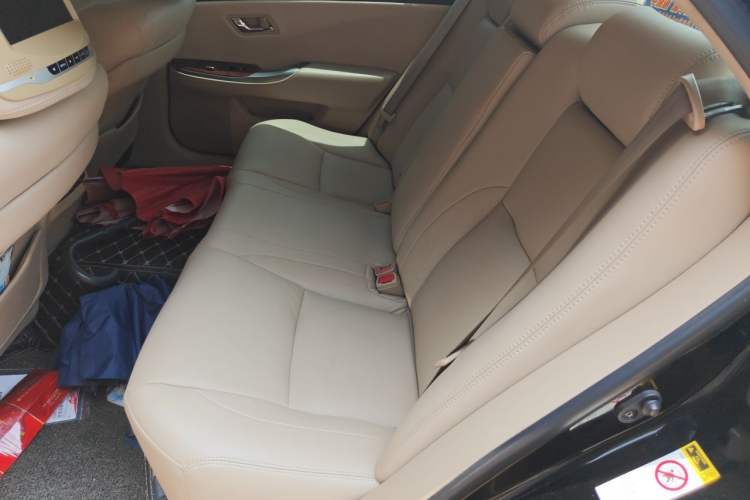 Used Toyota Crown 2012 2.5L Royal Leather Edition Left Rear Seat