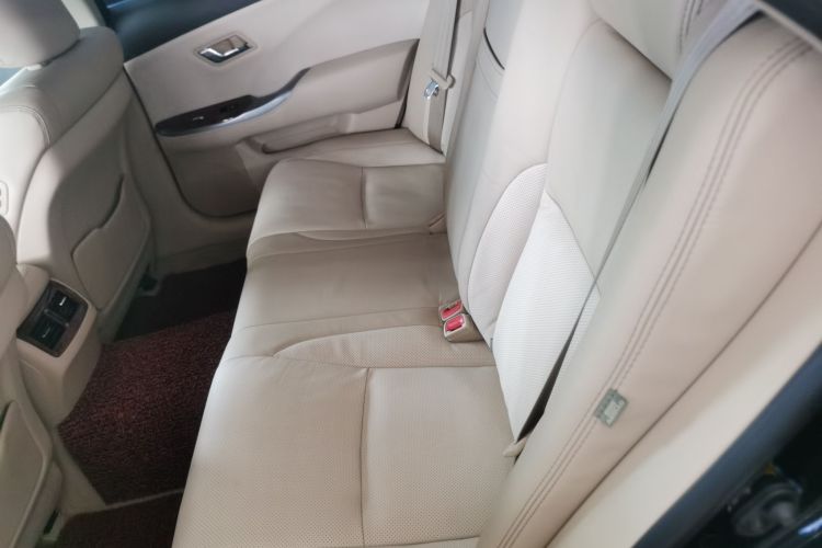 Used Toyota Crown 2012 2.5L Royal Leather Edition Left Rear Seat