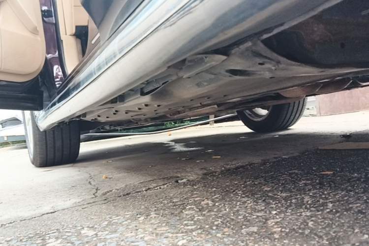 Used Toyota Crown 2012 2.5L Royal Leather Edition Left Side Sill
