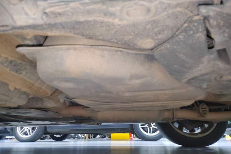 Used Toyota Crown 2012 2.5L Royal Leather Edition Left Side Sill