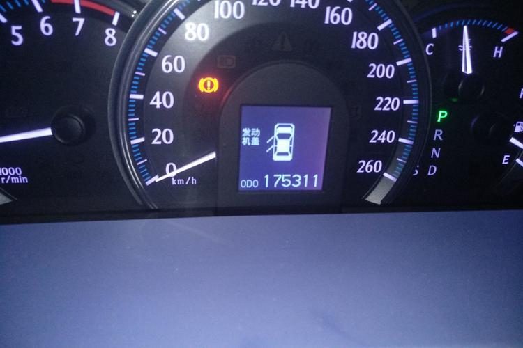 Used Toyota Crown 2012 2.5L Royal Leather Edition Odometer Close Up