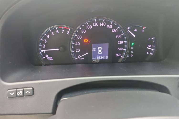 Used Toyota Crown 2012 2.5L Royal Leather Edition Odometer Close Up