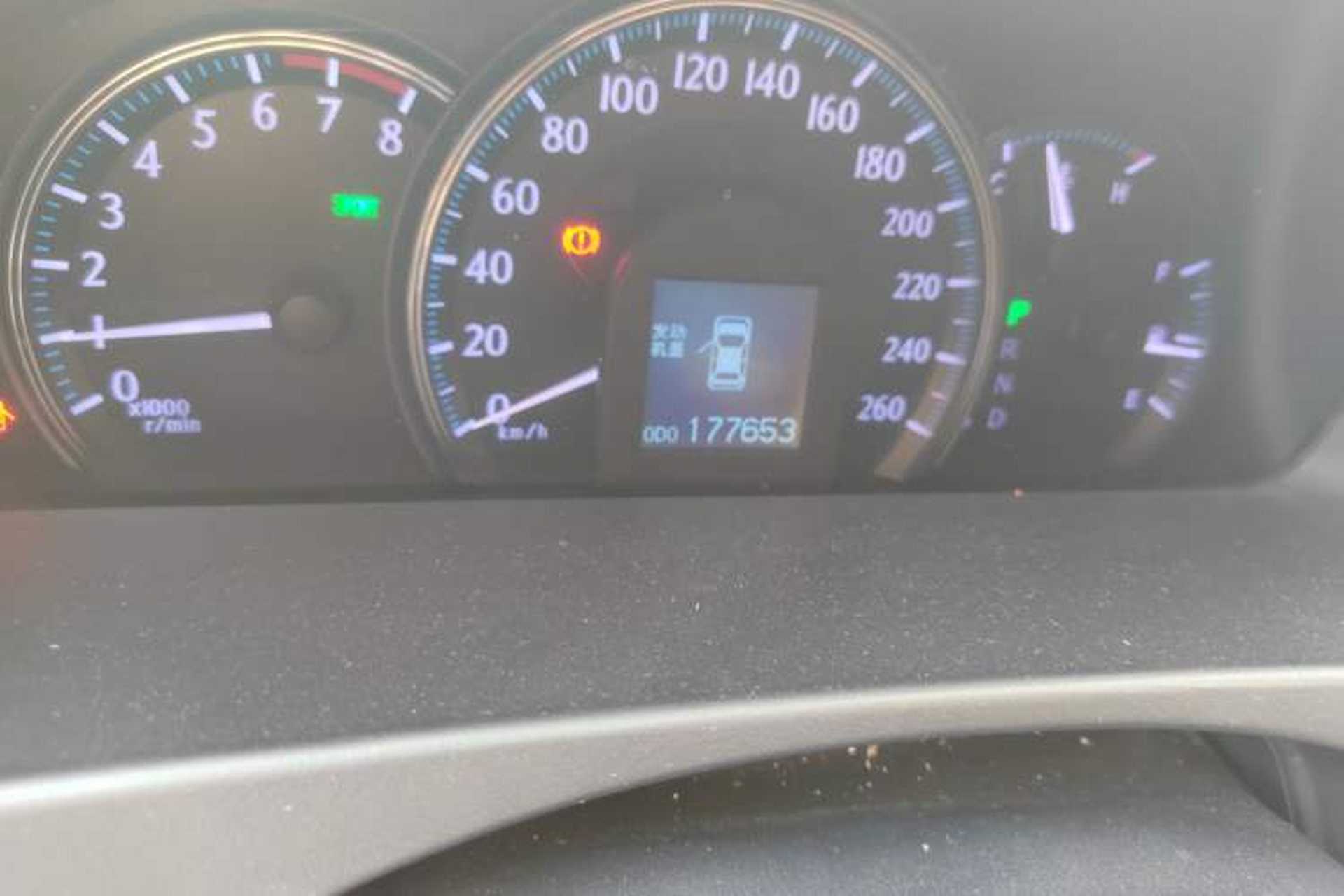 Used Toyota Crown 2012 2.5L Royal Navigation Edition Odometer Close Up