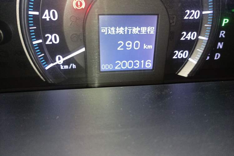 Used Toyota Crown 2012 2.5L Royal Saloon Deluxe Edition Odometer Close Up