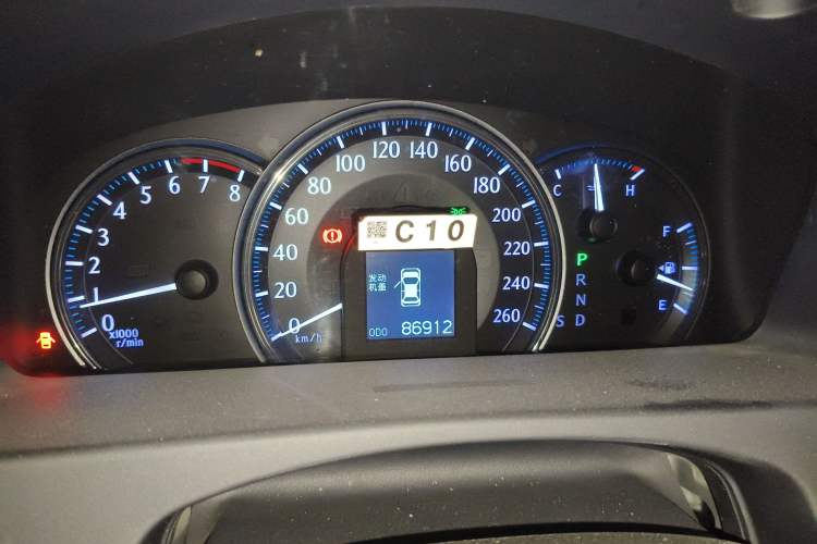 Used Toyota Crown 2012 2.5L Royal Leather Edition Odometer Close Up