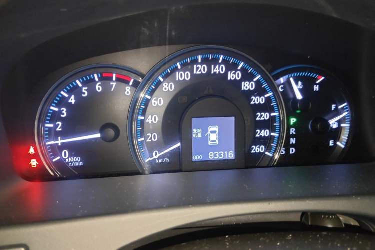 Used Toyota Crown 2012 2.5L Royal Leather Edition Odometer Close Up
