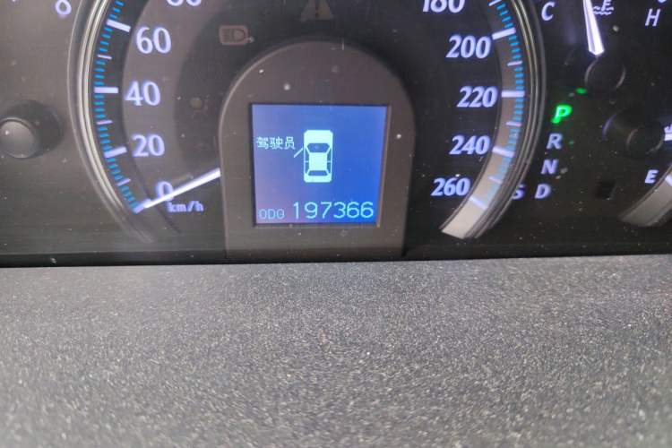 Used Toyota Crown 2012 2.5L Royal Leather Edition Odometer Close Up