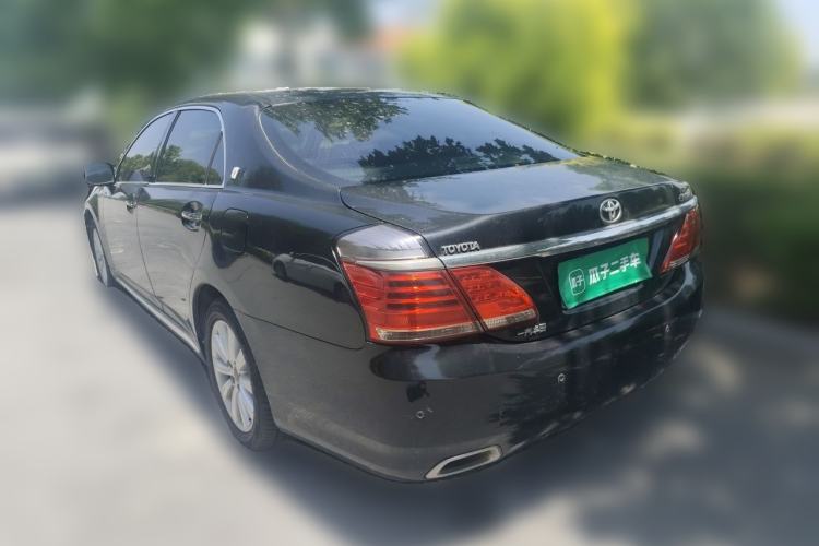 Used Toyota Crown 2012 2.5L Royal Navigation Edition Rear Left 45 Deg