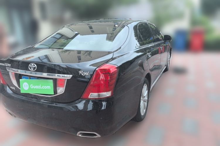 Used Toyota Crown 2012 2.5L Royal Leather Edition Rear Right 45 Deg