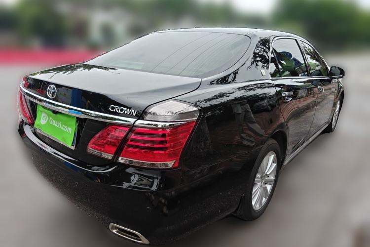 Used Toyota Crown 2012 2.5L Royal Leather Edition Rear Right 45 Deg
