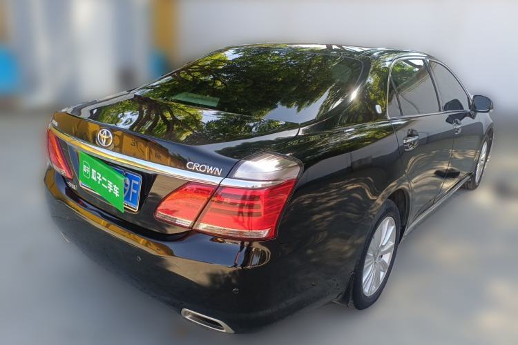 Used Toyota Crown 2012 2.5L Royal Leather Edition Rear Right 45 Deg