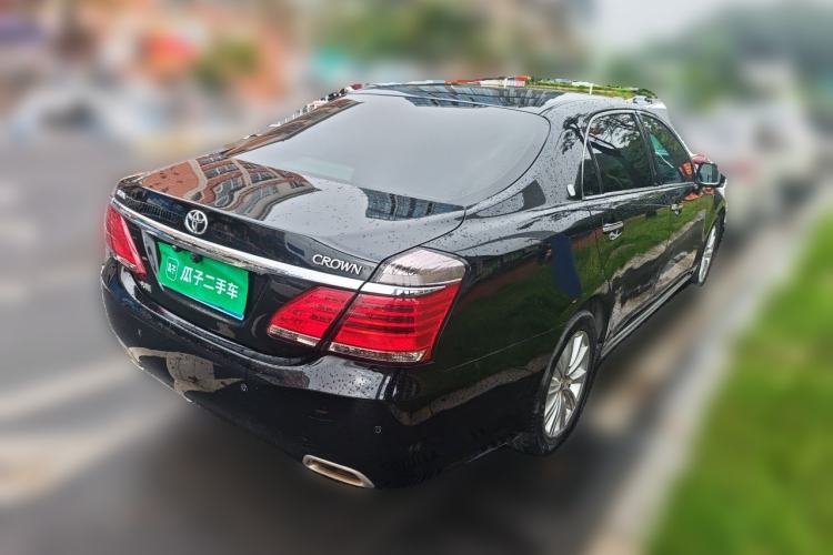 Used Toyota Crown 2012 2.5L Royal Leather Edition Rear Right 45 Deg