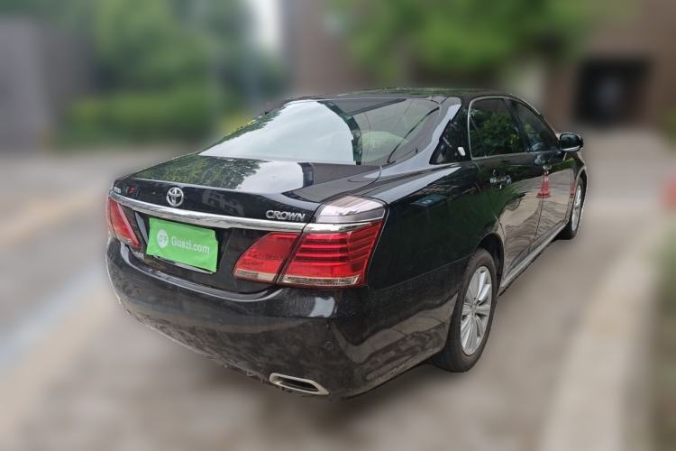 Used Toyota Crown 2012 2.5L Royal Navigation Edition Rear Right 45 Deg