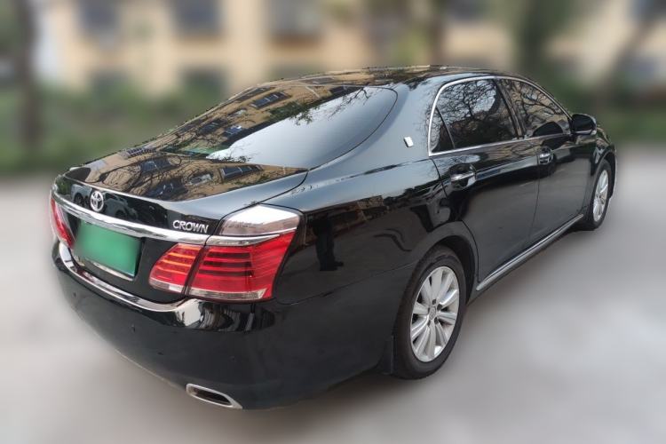 Used Toyota Crown 2012 2.5L Royal Leather Edition Rear Right 45 Deg
