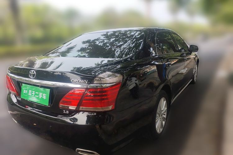 Used Toyota Crown 2012 2.5L Royal Leather Edition Rear Right 45 Deg