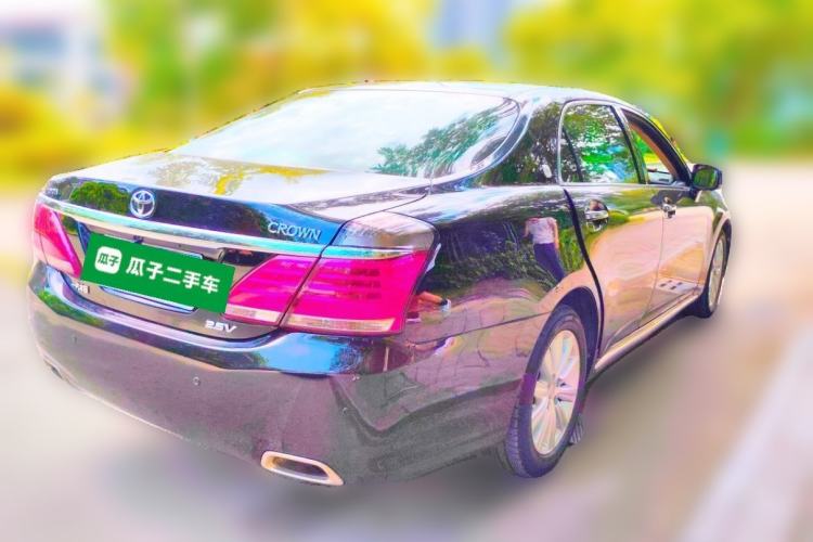 Used Toyota Crown 2012 2.5L Royal Leather Edition Rear Right 45 Deg
