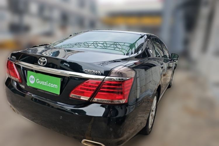 Used Toyota Crown 2012 2.5L Royal Leather Edition Rear Right 45 Deg
