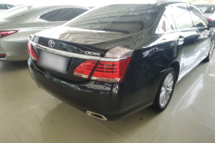 Used Toyota Crown 2012 2.5L Royal Leather Edition Rear Right 45 Deg