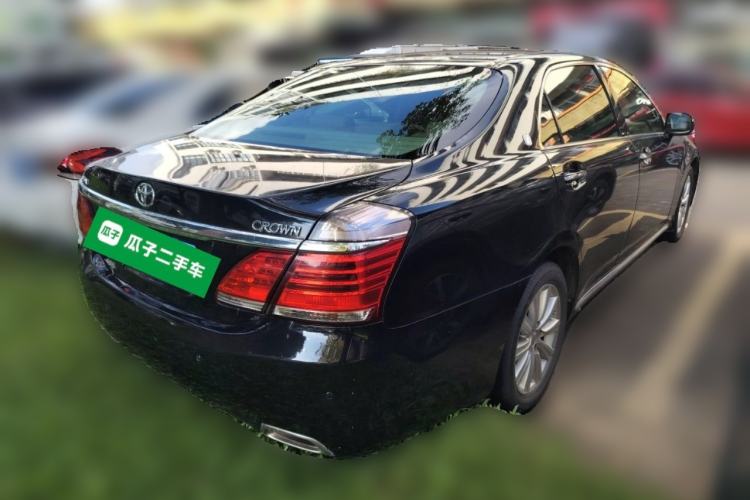 Used Toyota Crown 2012 2.5L Royal Leather Edition Rear Right 45 Deg