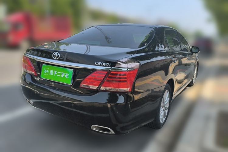 Used Toyota Crown 2012 2.5L Royal Leather Edition Rear Right 45 Deg