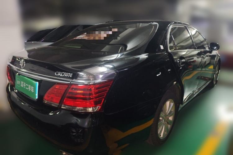 Used Toyota Crown 2012 2.5L Royal Leather Edition Rear Right 45 Deg