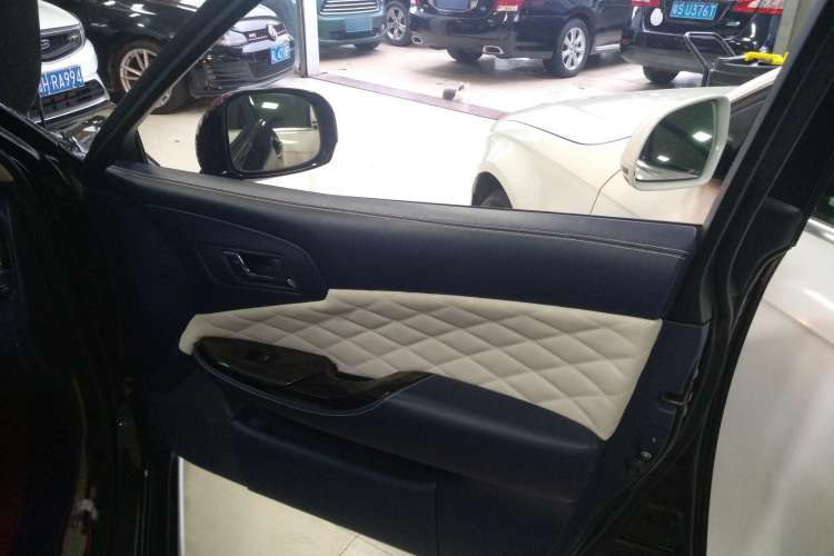 Used Toyota Crown 2012 2.5L Royal Leather Edition Right Front Door Interior