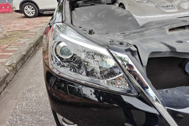 Used Toyota Crown 2012 2.5L Royal Leather Edition Right Front Headlight