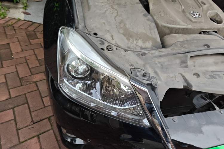 Used Toyota Crown 2012 2.5L Royal Navigation Edition Right Front Headlight