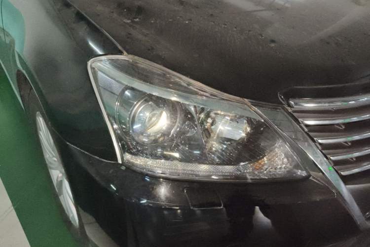 Used Toyota Crown 2012 2.5L Royal Leather Edition Right Front Headlight