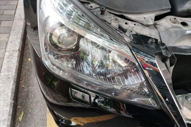Used Toyota Crown 2012 2.5L Royal Leather Edition Right Front Headlight