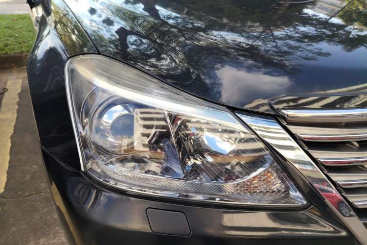 Used Toyota Crown 2012 2.5L Royal Leather Edition Right Front Headlight