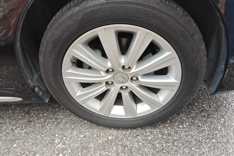 Used Toyota Crown 2012 2.5L Royal Leather Edition Right Front Wheel Hub