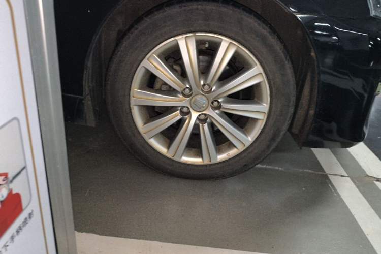 Used Toyota Crown 2012 2.5L Royal Comfort Edition Right Front Wheel Hub