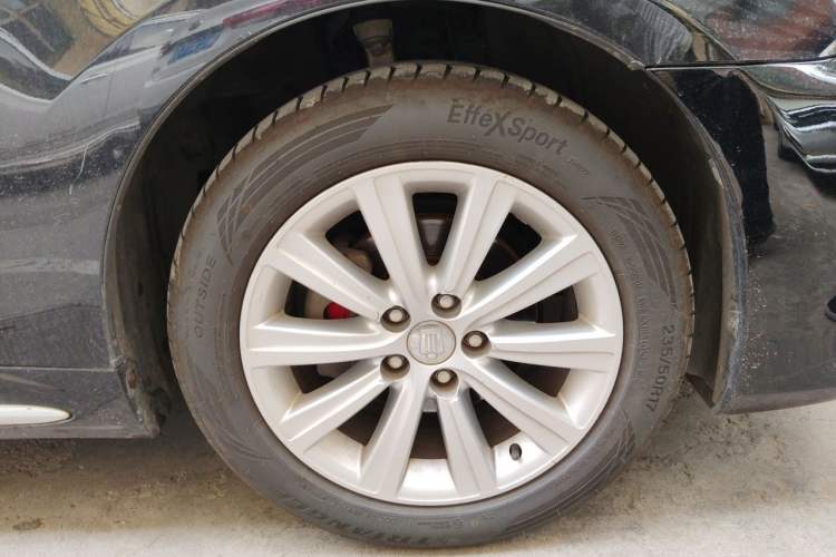 Used Toyota Crown 2012 2.5L Royal Right Front Wheel Hub