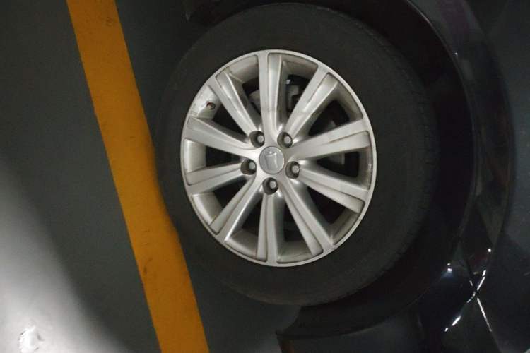 Used Toyota Crown 2012 2.5L Royal Leather Edition Right Front Wheel Hub