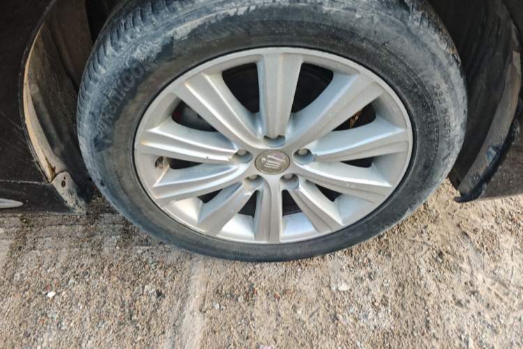 Used Toyota Crown 2012 2.5L Royal Leather Edition Right Front Wheel Hub
