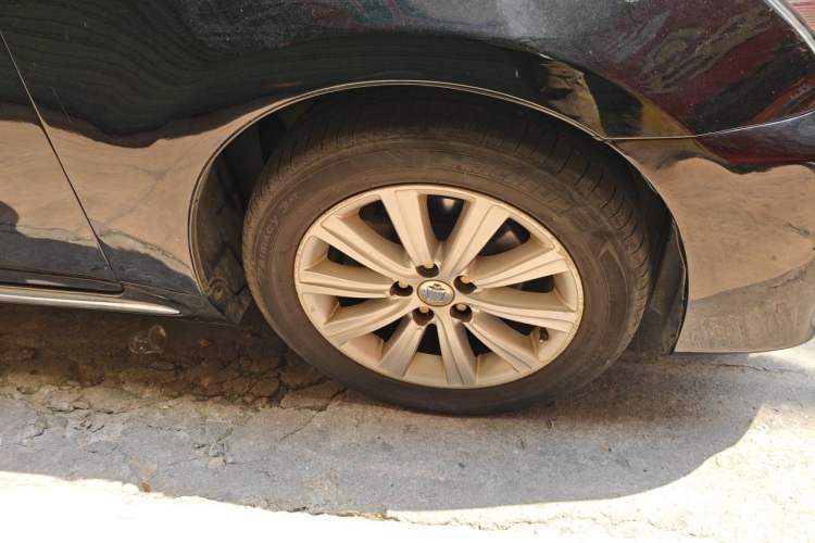 Used Toyota Crown 2012 2.5L Royal Right Front Wheel Hub