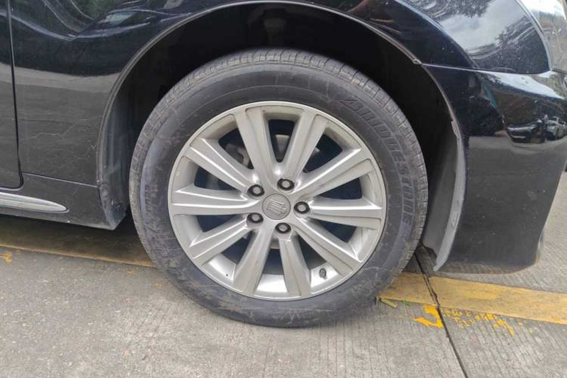 Used Toyota Crown 2012 2.5L Royal Leather Edition Right Front Wheel Hub