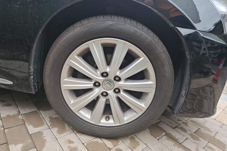 Used Toyota Crown 2012 2.5L Royal Navigation Edition Right Front Wheel Hub