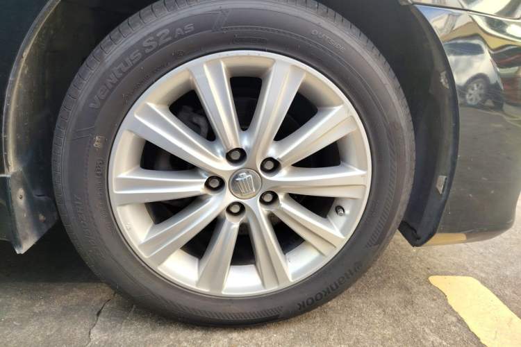 Used Toyota Crown 2012 2.5L Royal Leather Edition Right Front Wheel Hub