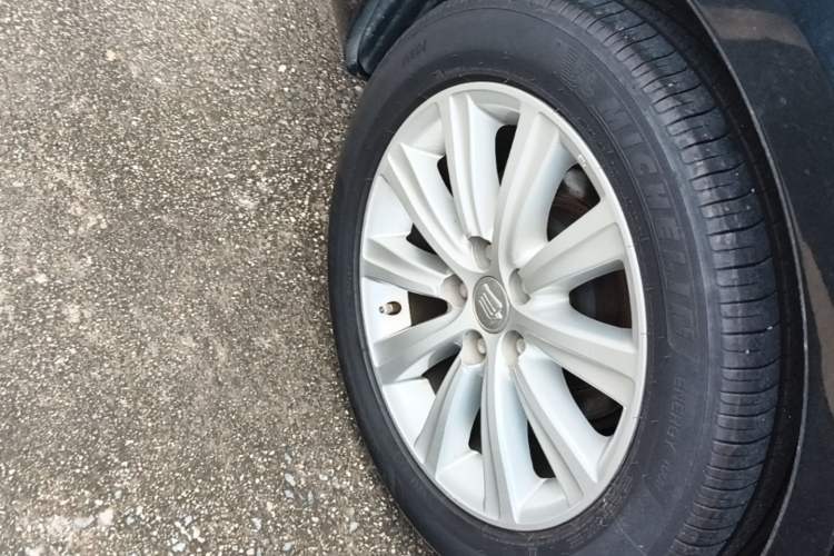 Used Toyota Crown 2012 2.5L Royal Leather Edition Right Rear Wheel Hub