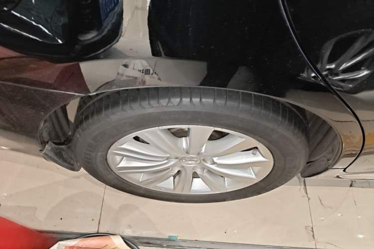 Used Toyota Crown 2012 2.5L Royal Leather Edition Right Rear Wheel Hub