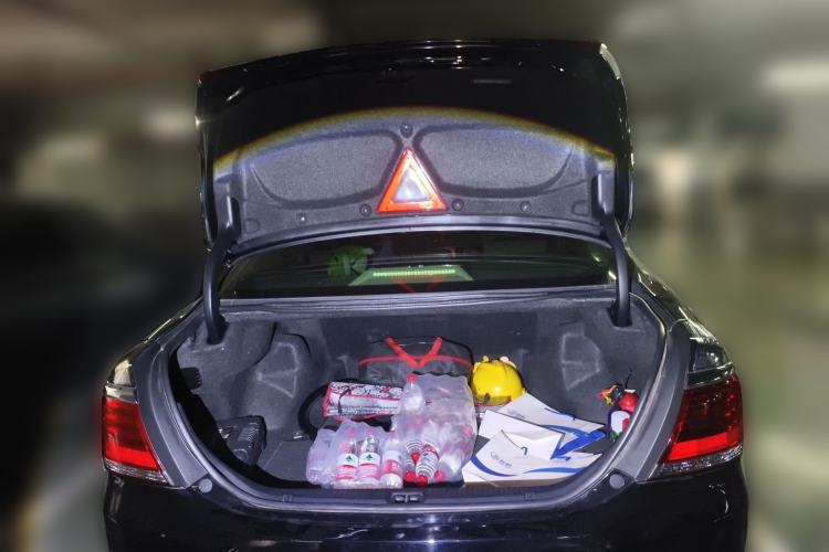 Used Toyota Crown 2012 2.5L Royal Leather Edition Trunk